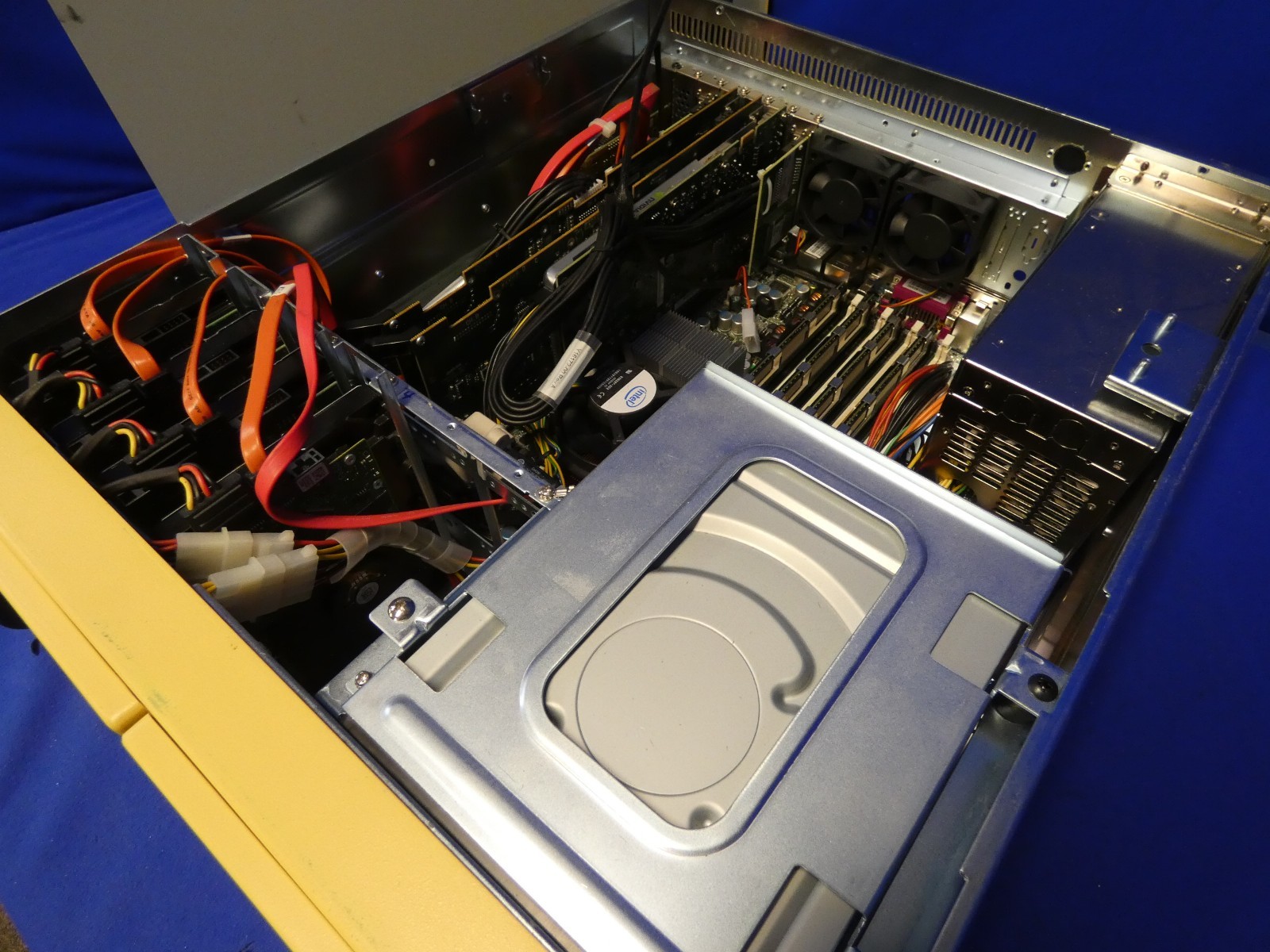 Click Effects Crossfire Broadcast Server for Parts (No Operating System)