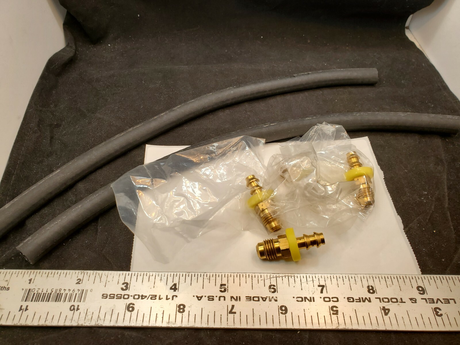 4 EACH BRASS BARBED FITTING TUBE TO HOSE 1/4 and two hoses 12 inches F3-4