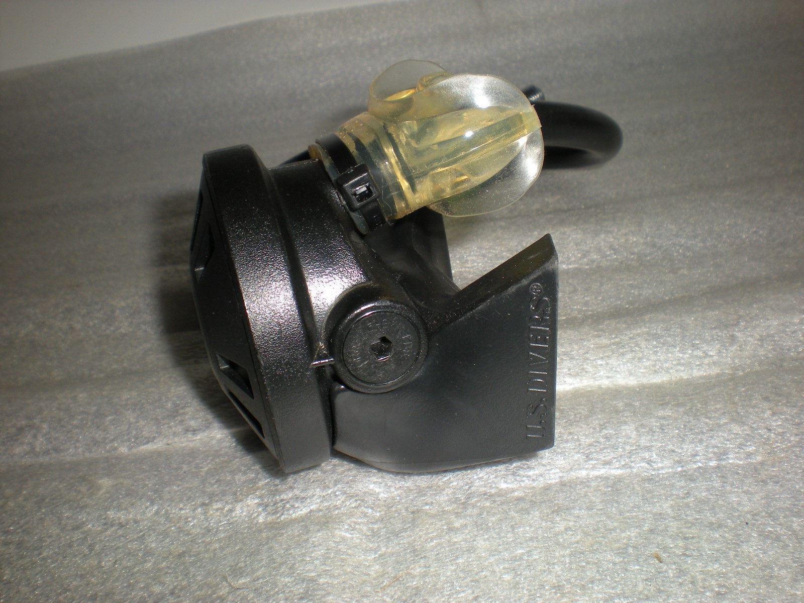 US Divers PRO DIVER Scuba Diving Mouthpiece Regulator ONLY ASIS UNTESTED