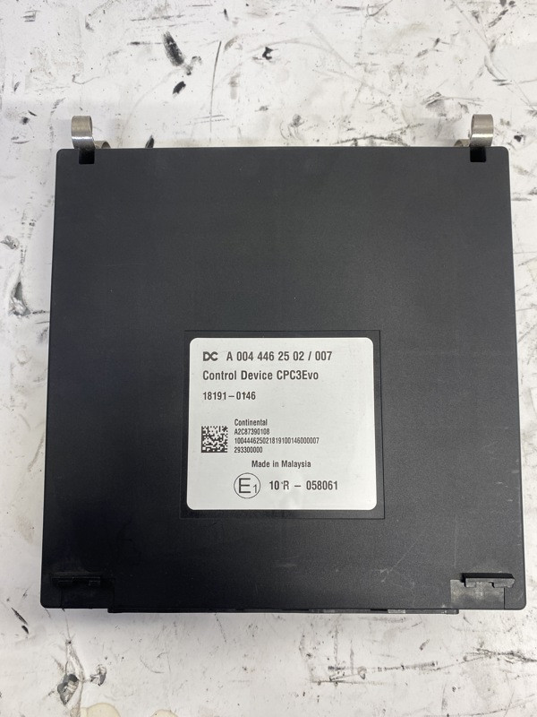 2019 Freightliner Cascadia 126 Common Powertrain Control Module A004 (586-10541)