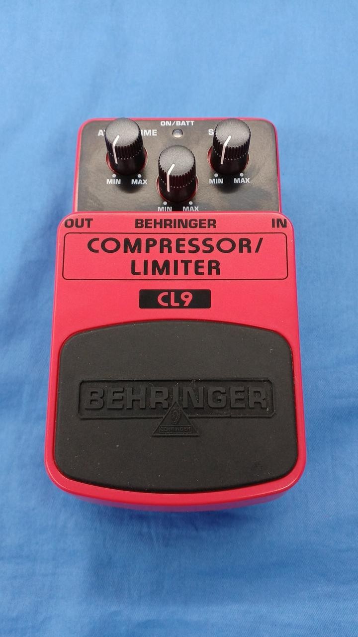 BEHRINGER CL9 Compressor Limiter Guitar Effects Pedal Used