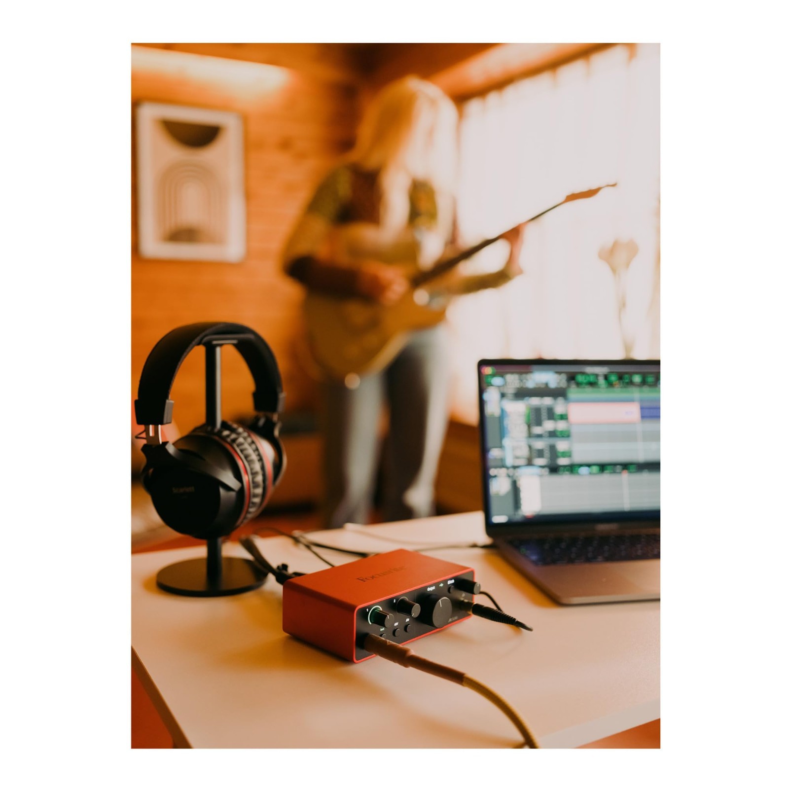USB Audio Interface for Guitarists, Vocalists & Producers - Studio Quality Recor