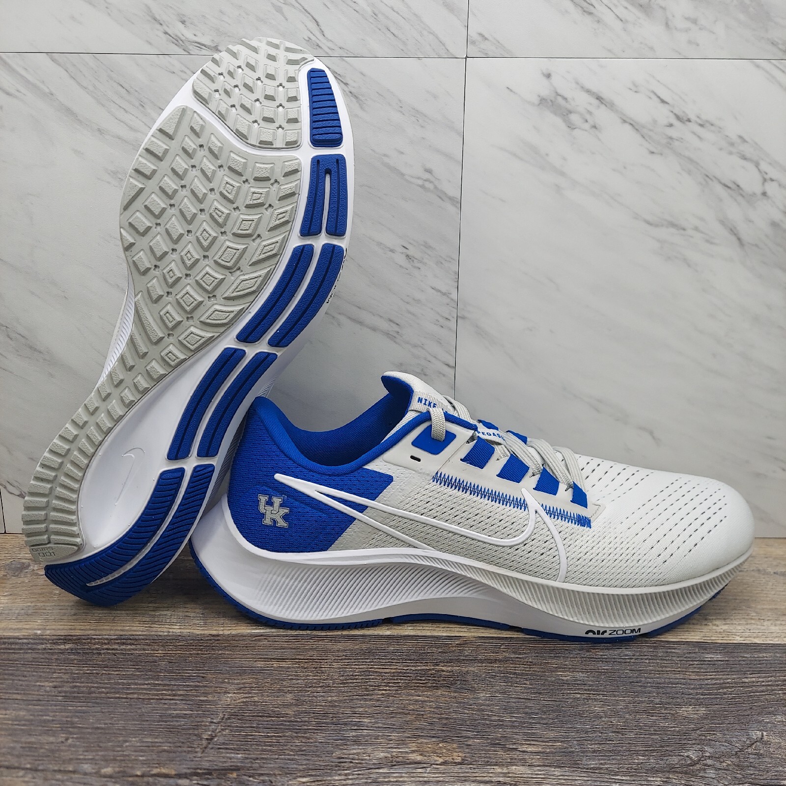 Nike Air Zoom Pegasus 38 Kentucky UK Wildcats Shoes DJ0830-001 Men's Size 8.5
