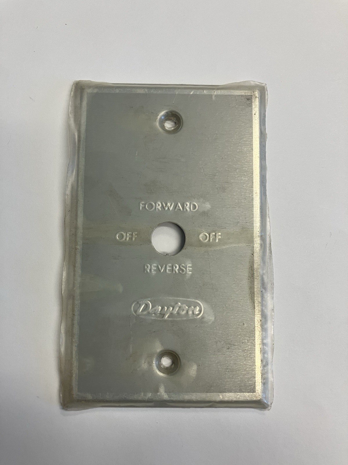 DAYTON 4X814 STAINLESS WALL SWITCH PLATE SINGLE GANG FORWARD OFF REVERSE OFF