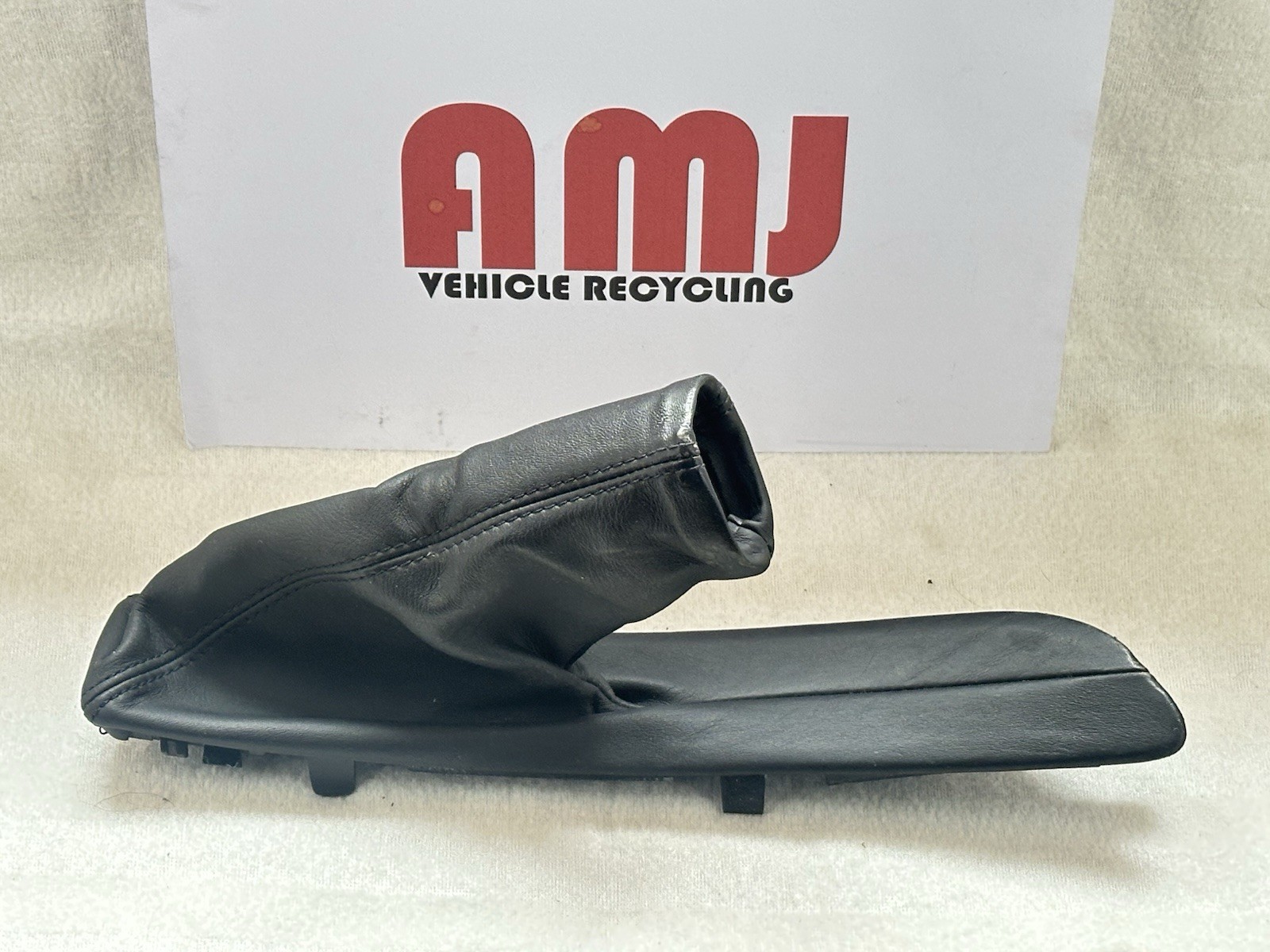 BMW 1 Series 08-13 Handbrake Surround Gaiter Trim Black Leather