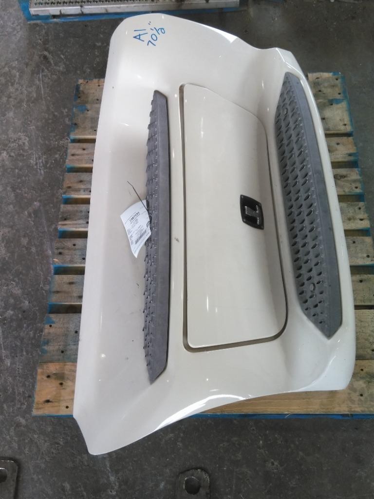 For 2018 PETERBILT 579 SIDE FAIRING Left , MN