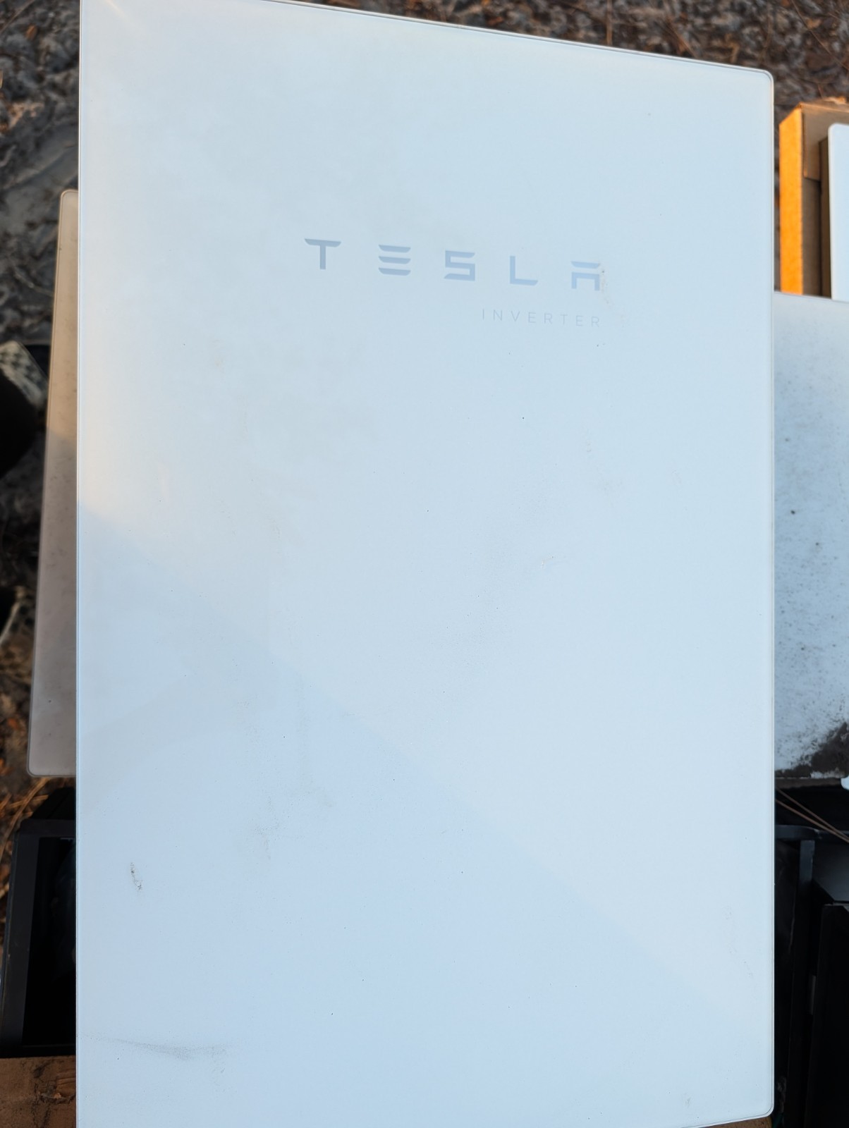 Tesla Inverter Back-up Power Home Energy Storage Unit White Black