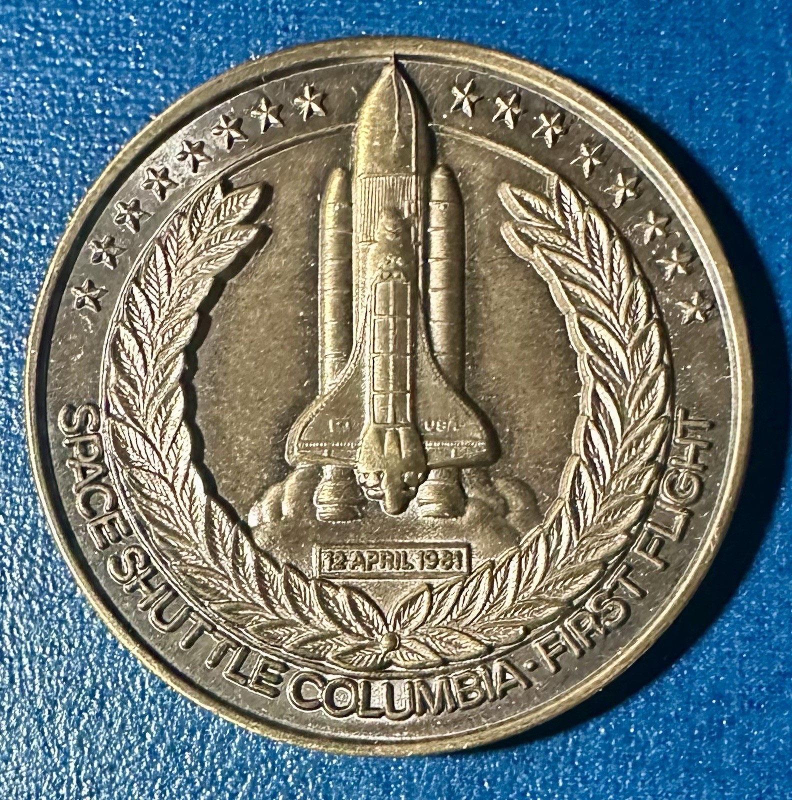 Space Shuttle Columbia First Flight Challenge Coin/ Medallion USA 12-Apr-1981