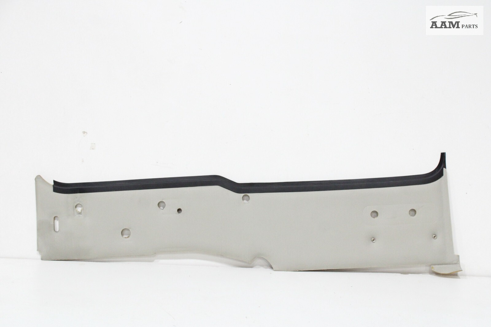 2022 VOLVO VNL860 D13 RIGHT PASSENGER SIDE B PILLAR TRIM PANEL BRACKET OEM