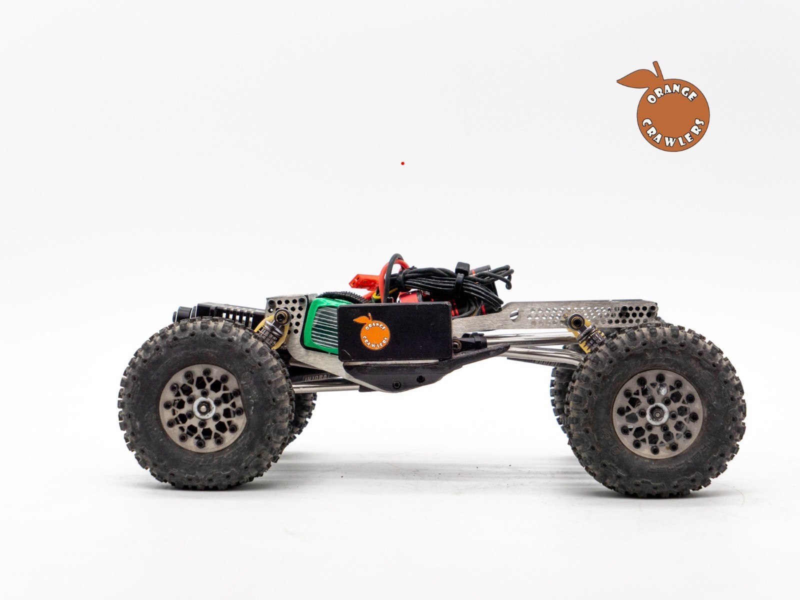 SCX24 Sliver Pro Stainless. 15° skid, adjustable geometry, sliders, mag mounts