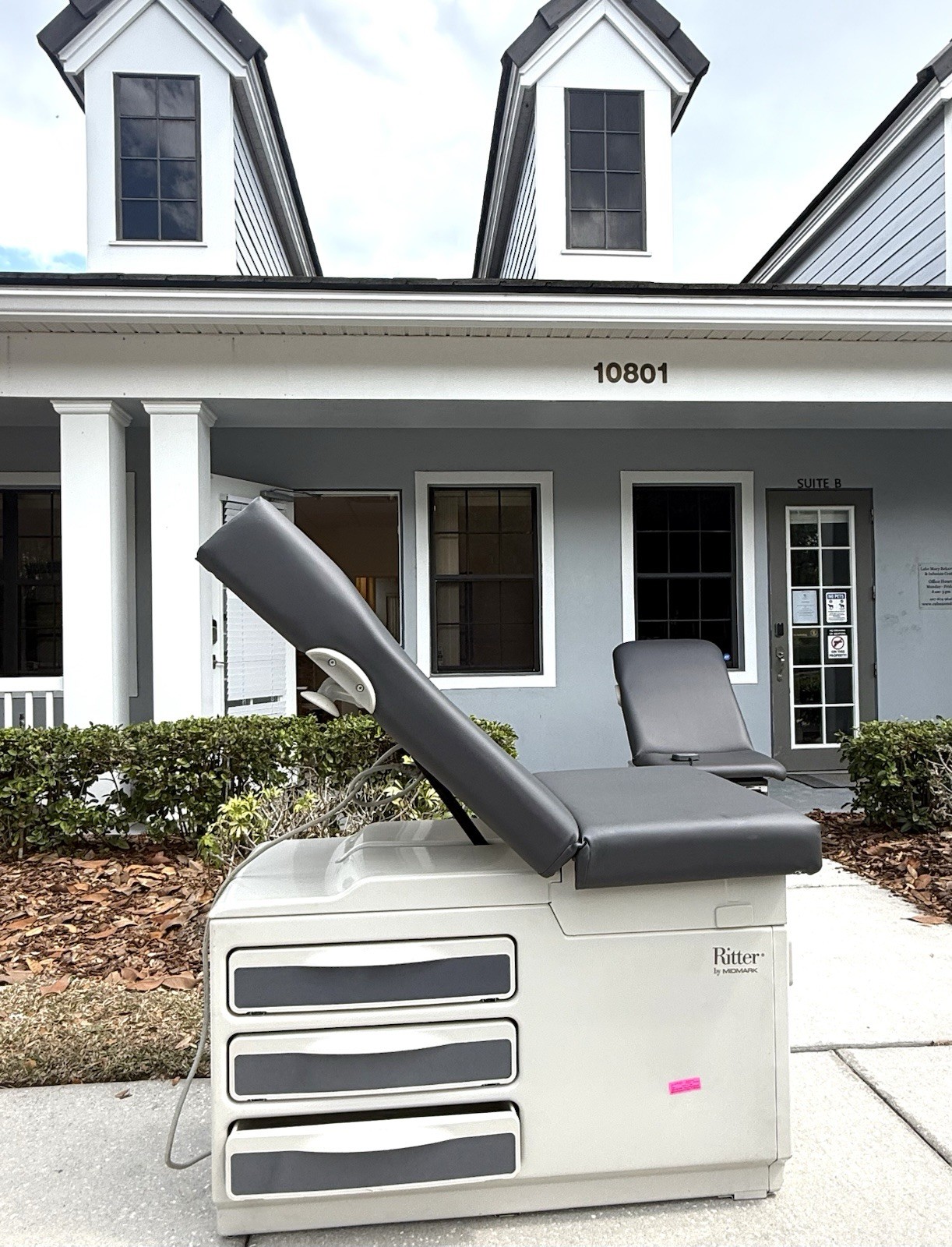 Midmark Ritter examination table