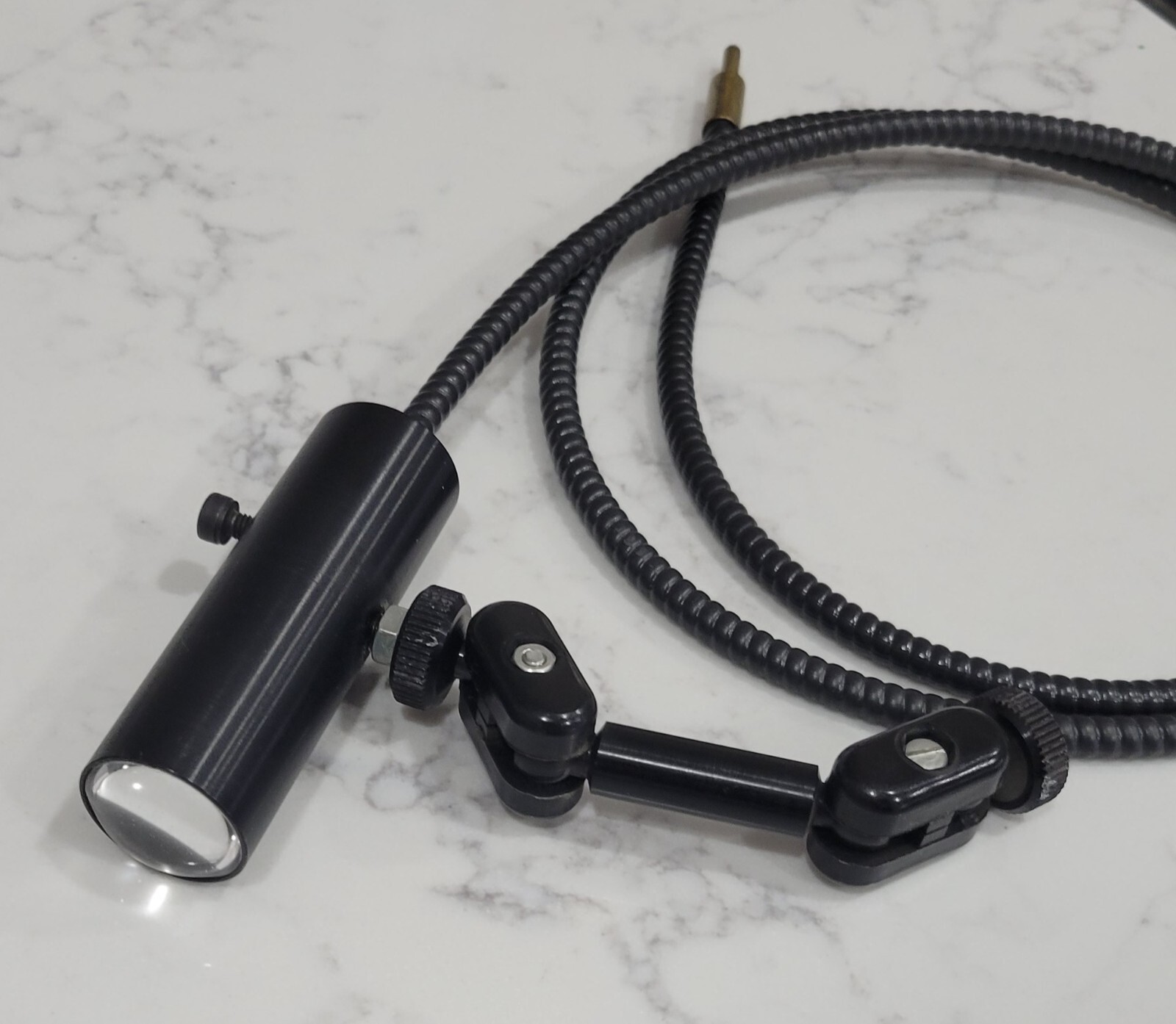 Fiber-Optic Light Flex Cable and spotlight head and Mounting arm Black 40" Long