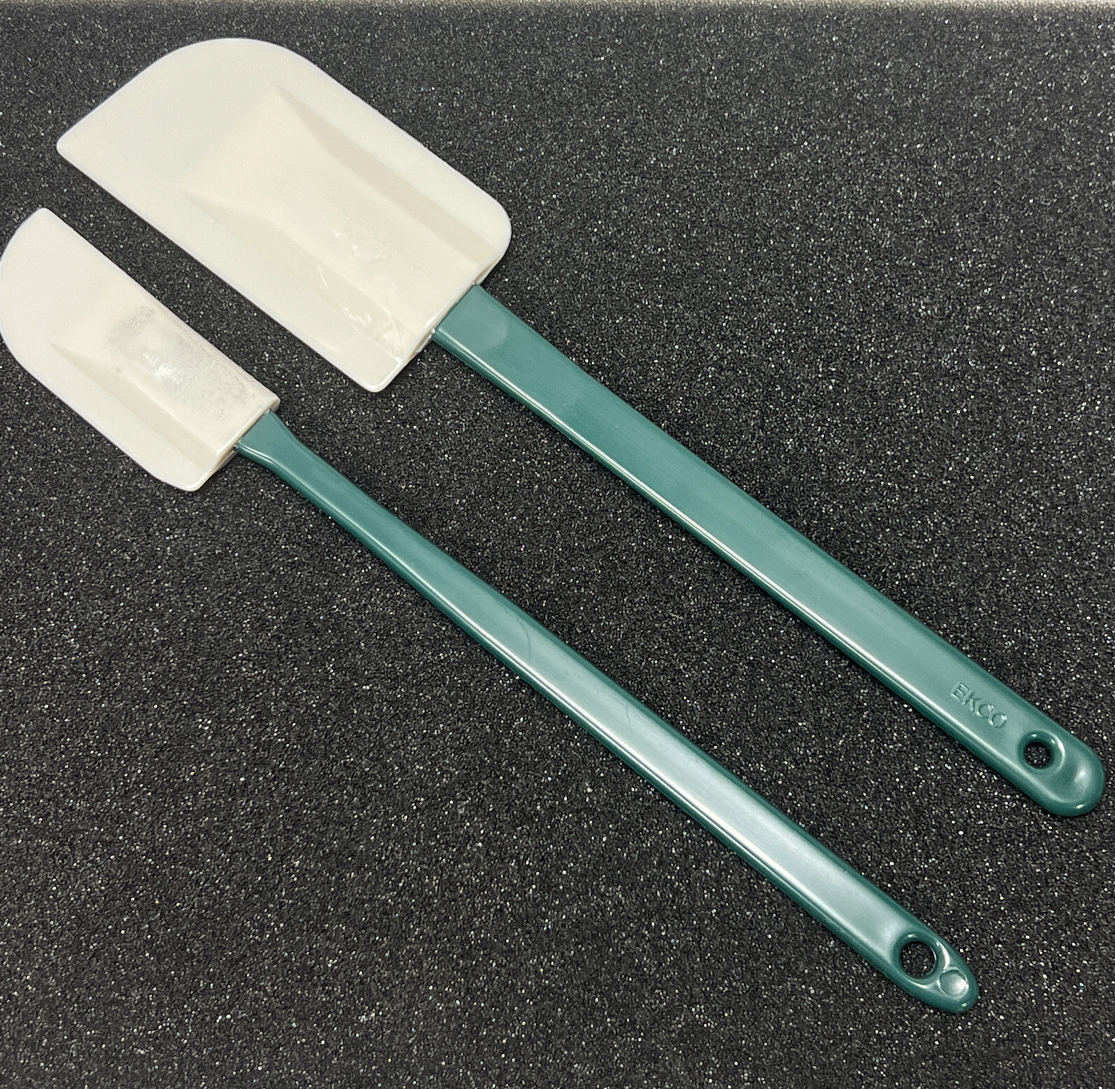 UNUSED Vintage Ekco USA Green Nylon Spatula Flipper Scrapper Set PAIR! NOS!