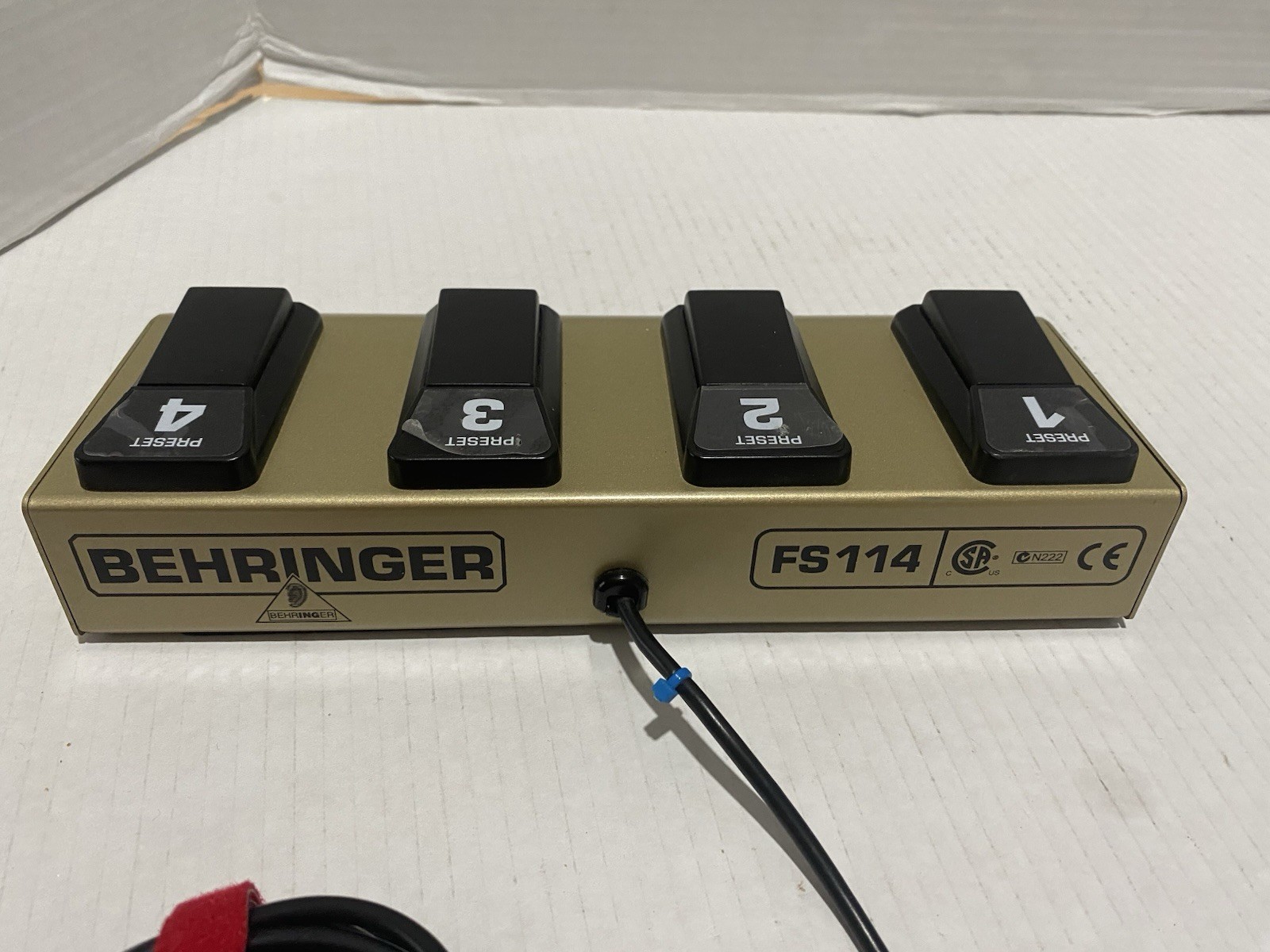 Behringer FS 114 foot pedal Control with 4 pre set buttons