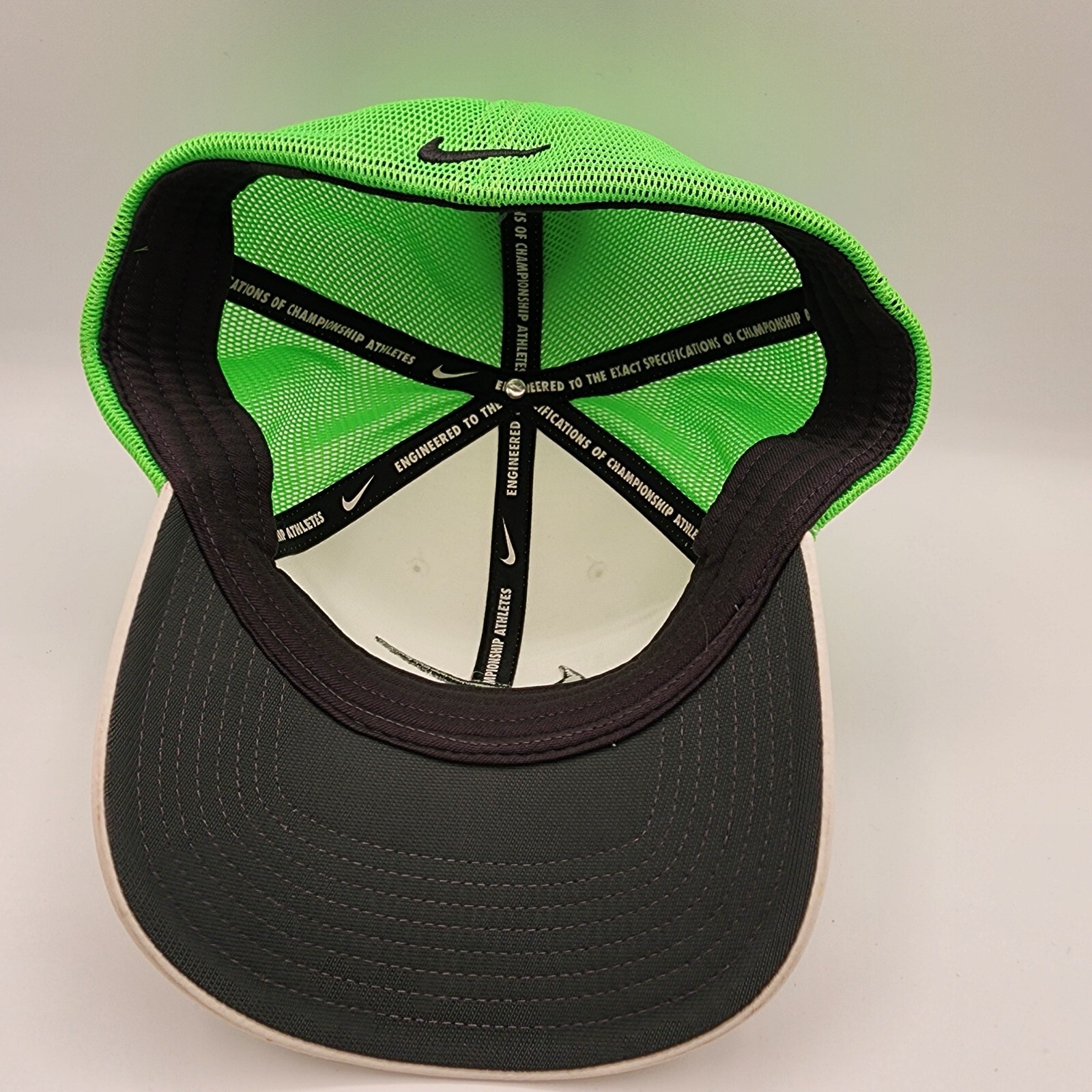 Nike Golf Flexfit Hat L/XL Mesh Back Neon Green/White/Black (01-1003-GN)