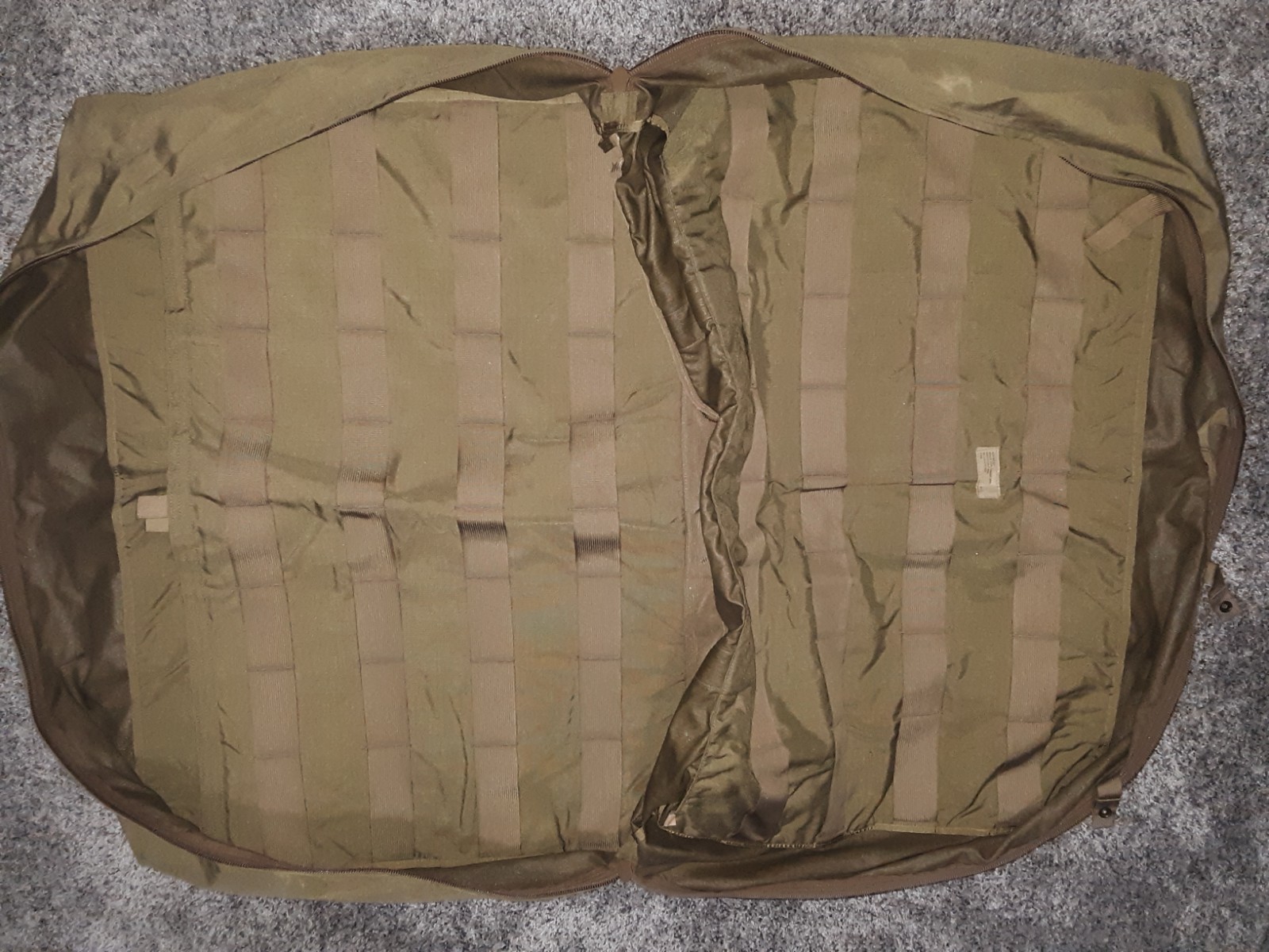 Rare USMC Eagle Industries Deployment Bag MOLLE Divider Gear Bag 42"x 32"x12".