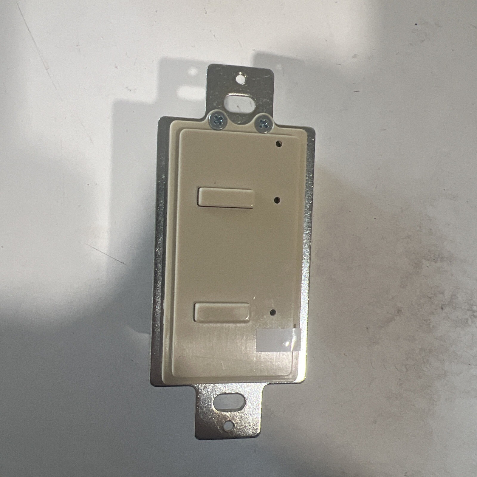 LS-G2-IV-2 ILC Light Sync Control Devices G2 Ivory