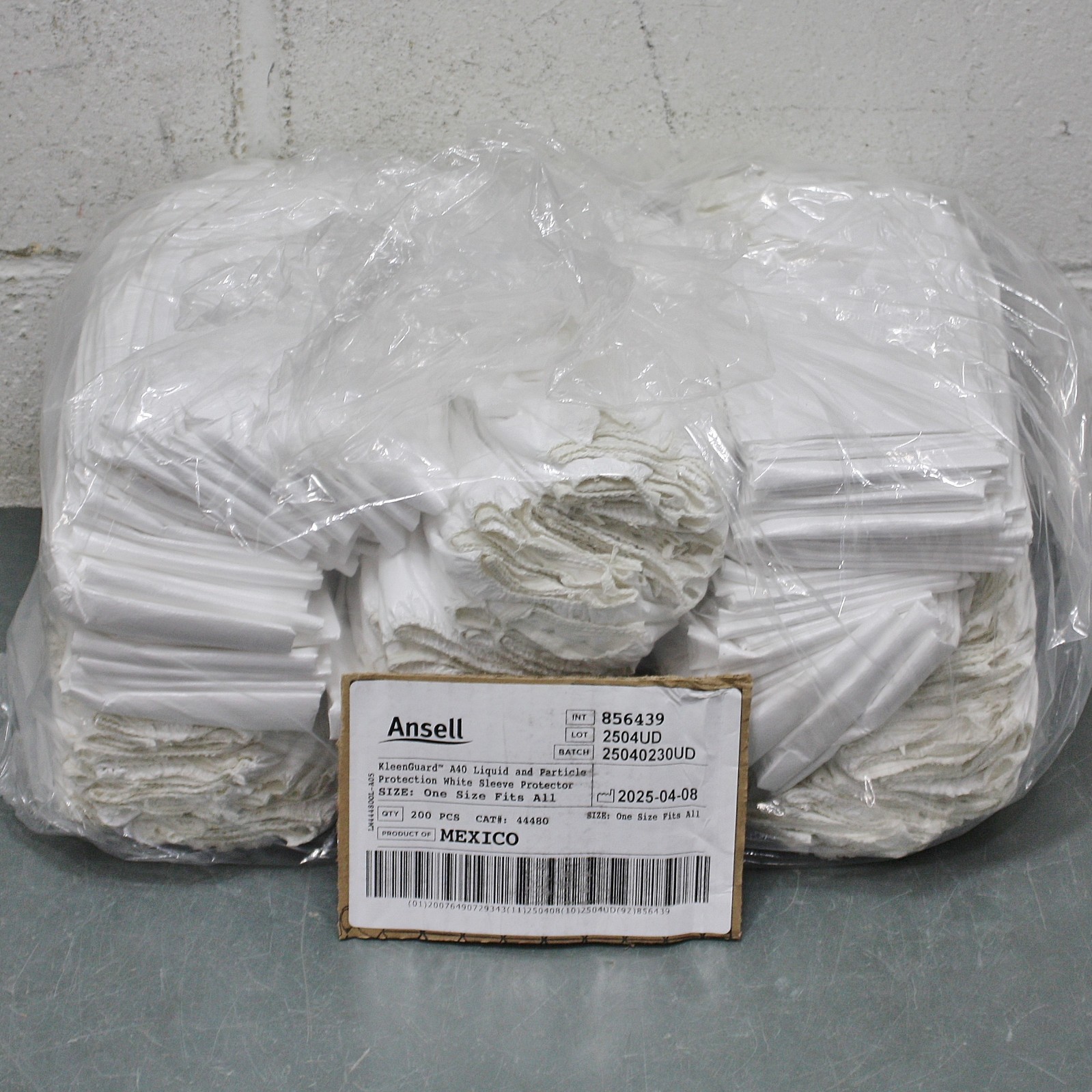 (200) Ansell Kleenguard A40 18" Protective Sleeve 44480, Microporous Film