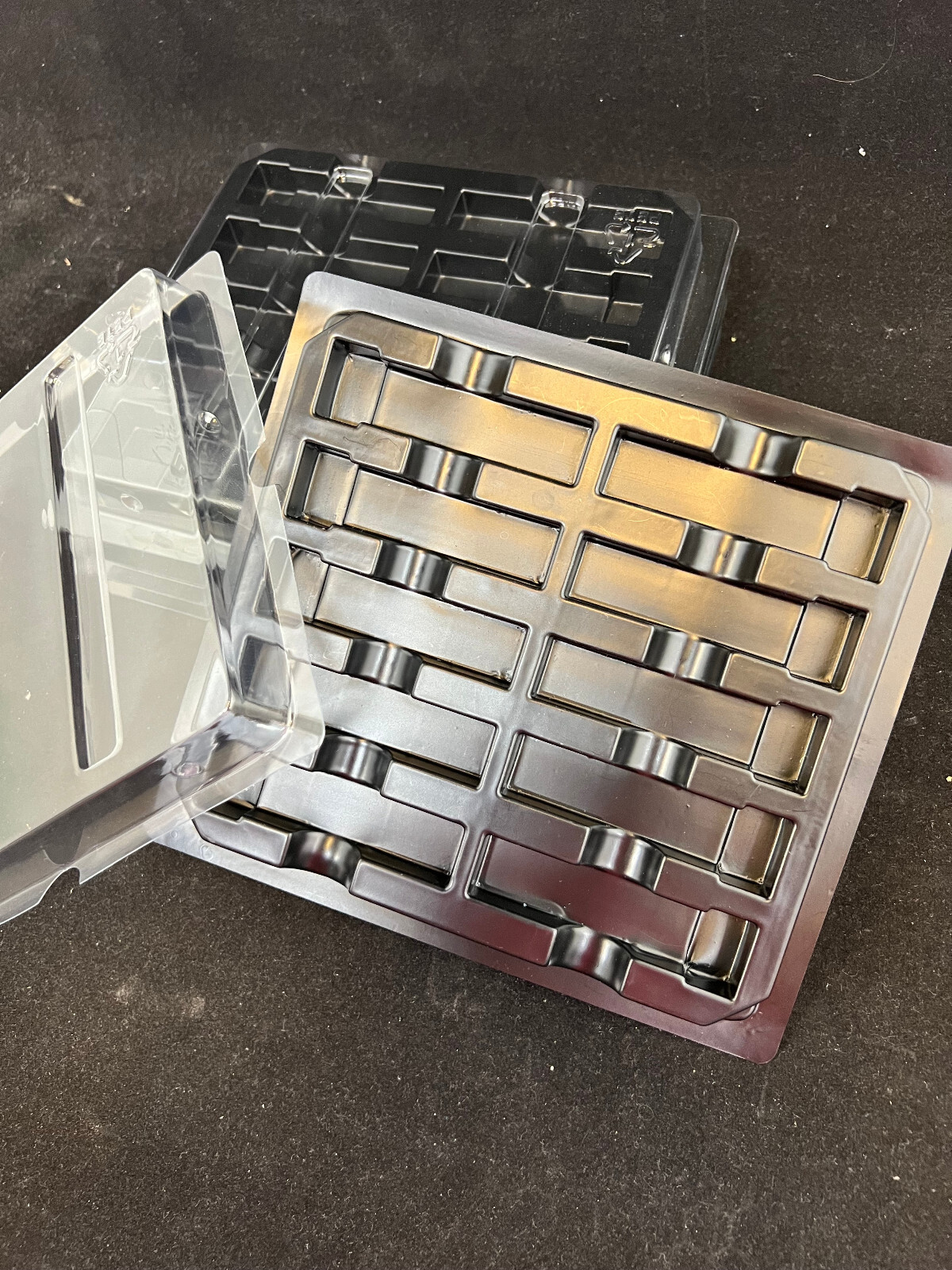 **New** Lot of 5 Plastic 10-Slot XFP Trays *Optics are not included