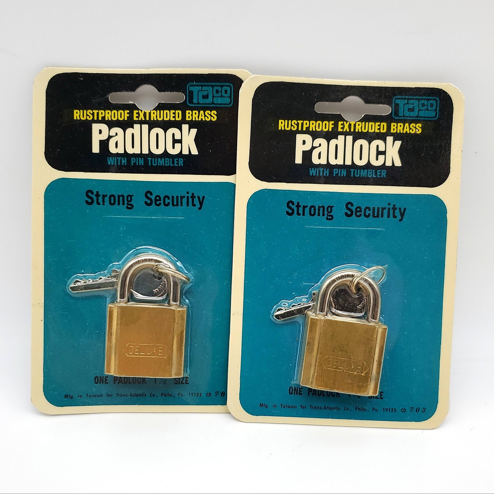 2x Trans Atlantic Co Padlocks 5/8"L x .20"D Shackle 1-1/8"W Body Extruded Brass