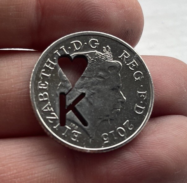 NEW CUT OUT 10p COIN MAGIC TRICK / MENTAL MAGIC