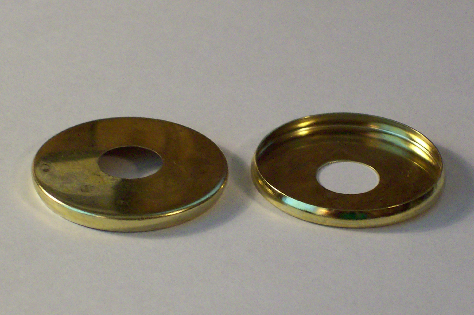 SET OF 2 BRASS PLATED 1 1/4" CHECK RINGS SLIPS 1/8IP LAMP PART NEW 54248J