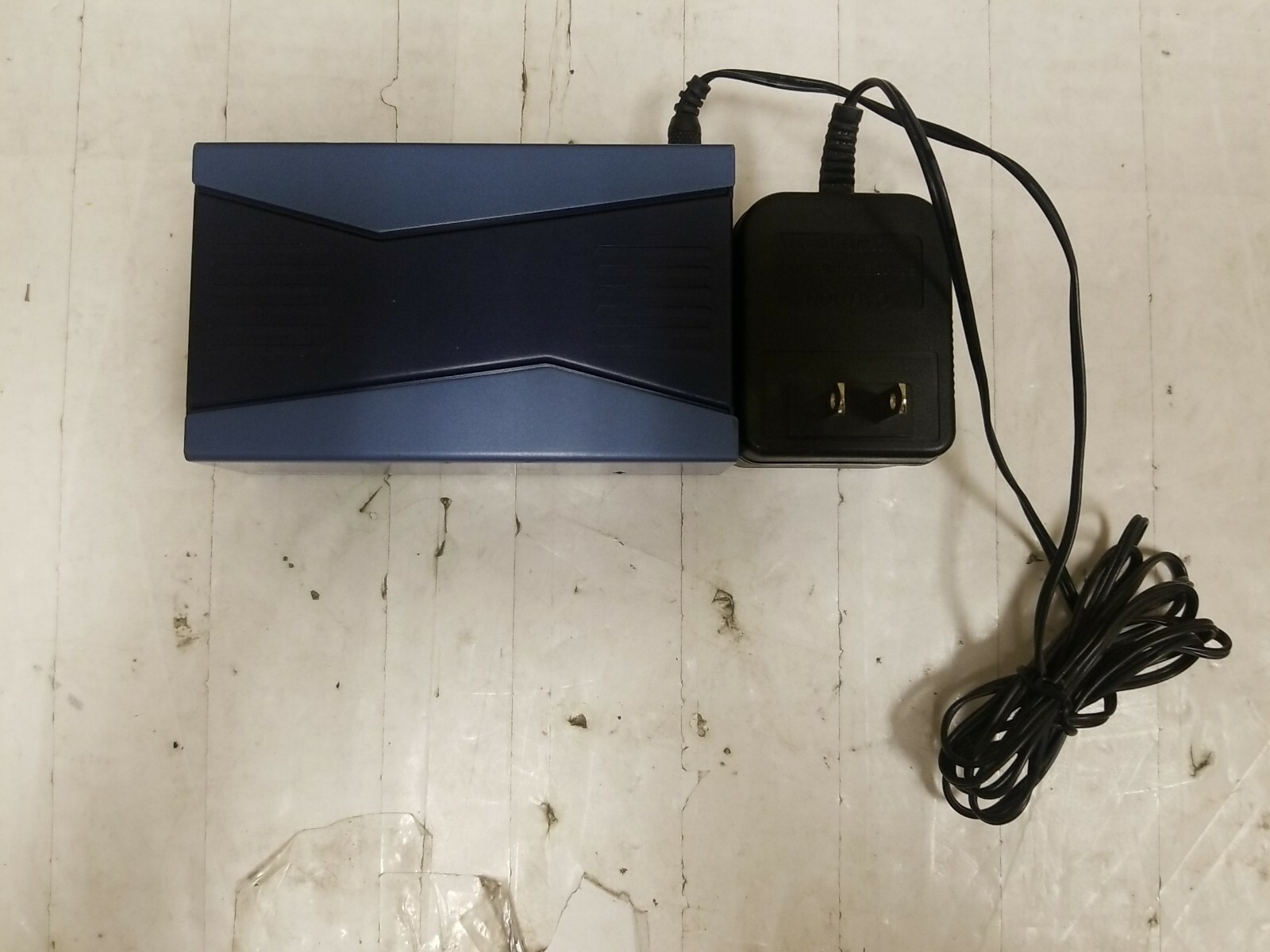 TRENDnet 2-Port Video Splitter TK TK-V200S