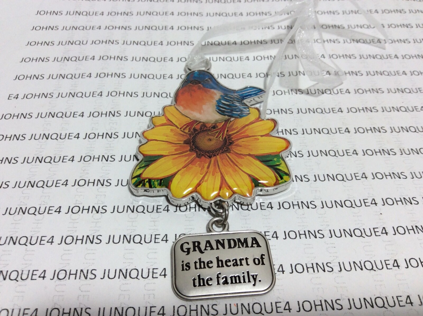 GRANDMA IS THE HEART OF THE FAMILY ORNAMENT New GANZ ZINC w/Bird MEASURES 3”