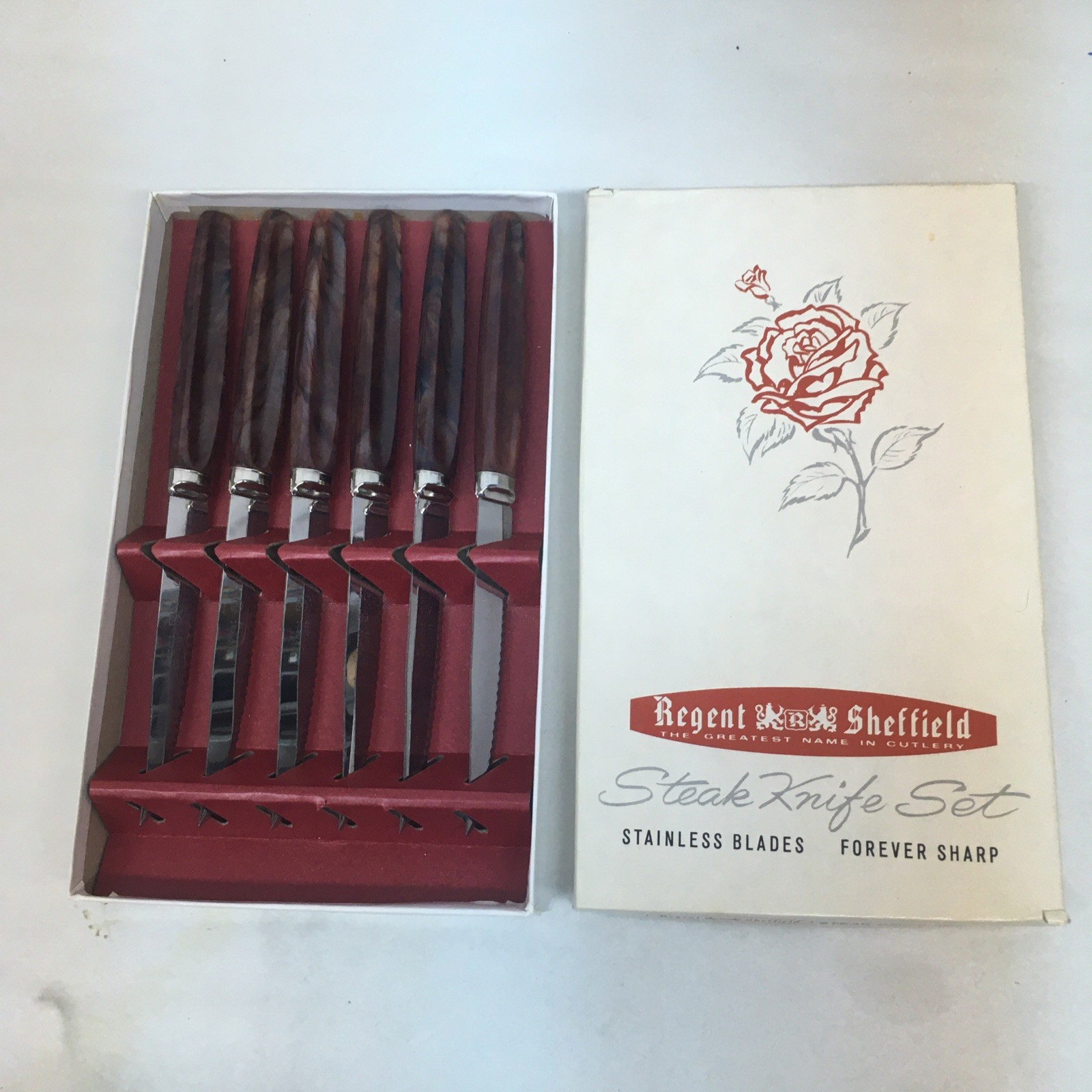 Vintage Regent Sheffield English Steak Knife Set Original Box - Bakelite Handle