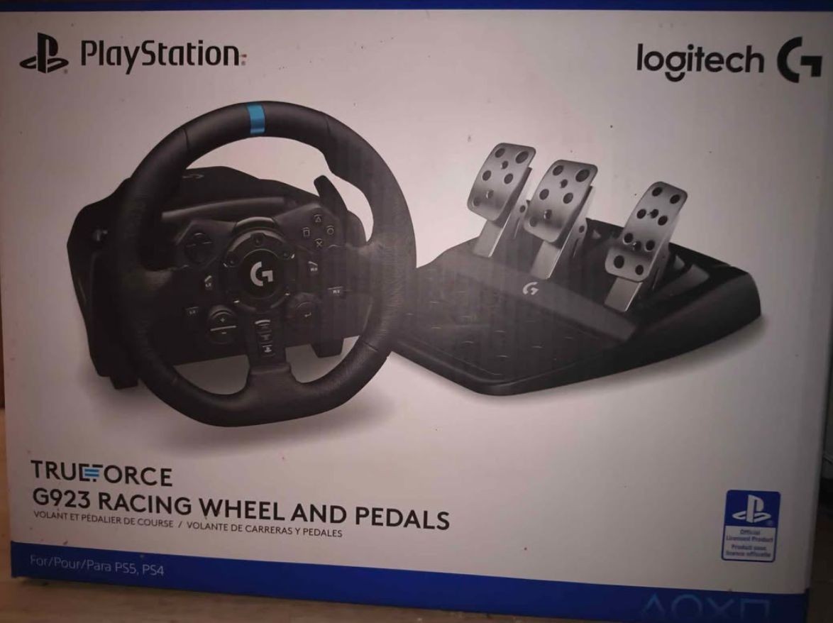 Logitech G923 Racing Wheel and Pedals with Shifter Bundle for PlayStation PS4