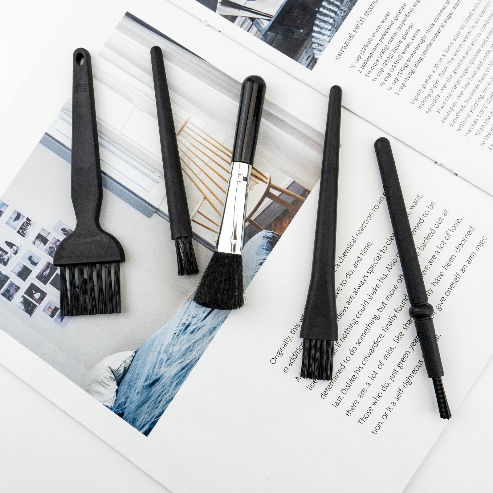 5 PCS Mini Keyboard Cleaning Brushes Kit, PP Handle Nylon Anti Static