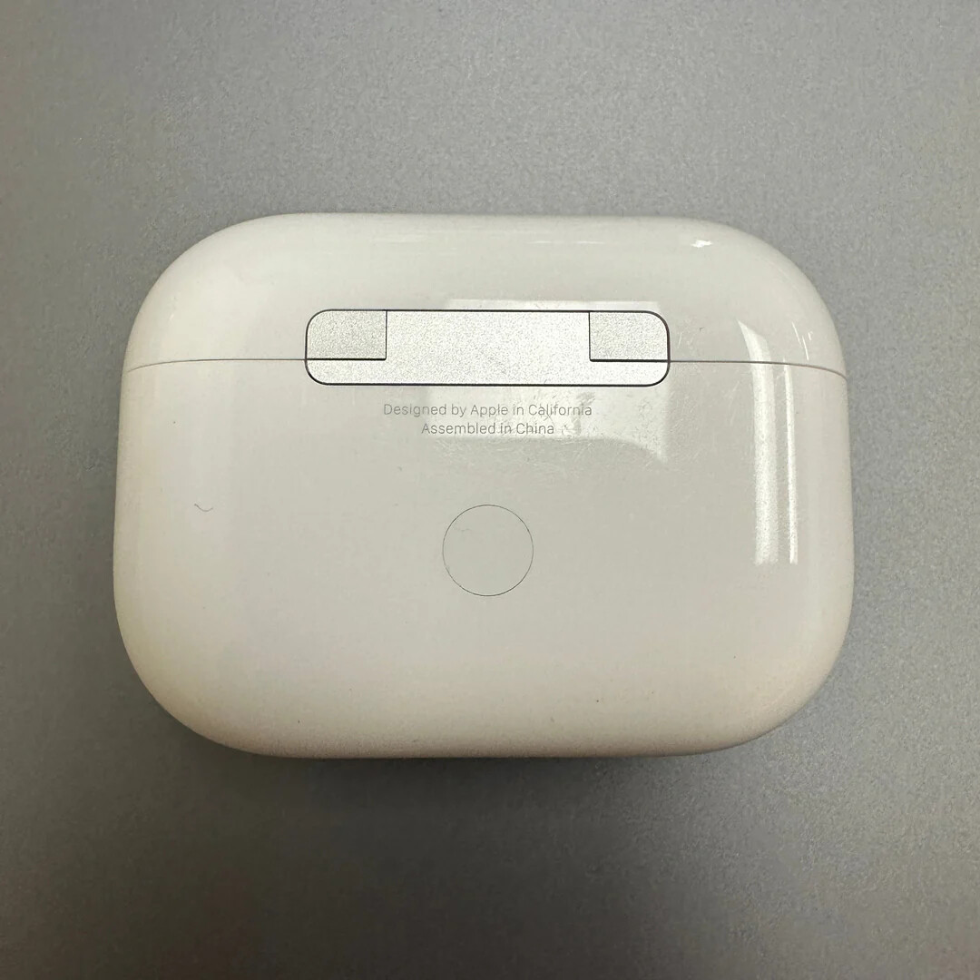Apple AirPods Pro Replacement Charging Case (2nd Generation) - Lightning & USB-C