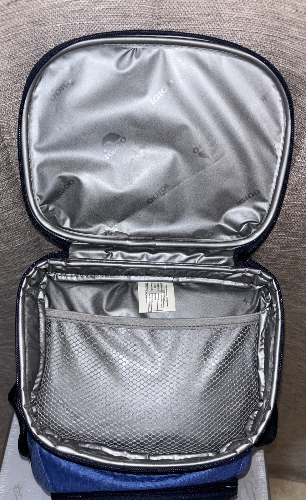 Igloo Maxcold Cooler Bag Hard-Top Backpack 28 Cans Capacity BLUE*GUC