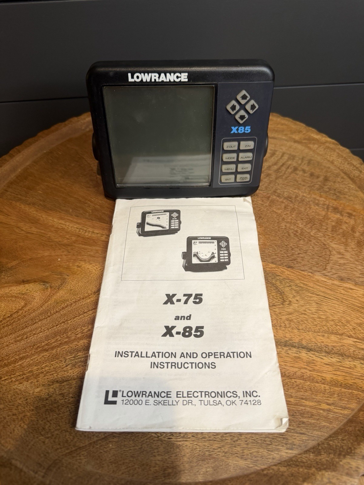 Lowrance X85 Fish Finder Head Unit “As Is” Unknown Condition