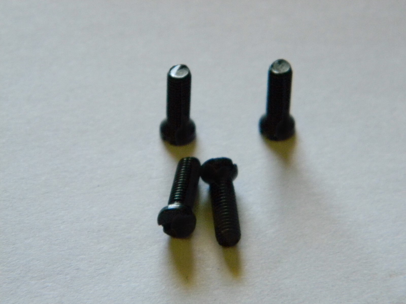 Gun Screws- Blued Slotted Weaver Style Oval Head 6-48 X 1/2" (4)