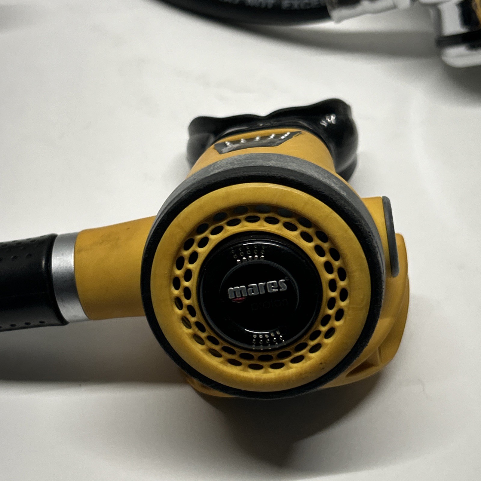 Mares Anyss Regulator Set. DIN. Tested And Working. Scuba Dive.