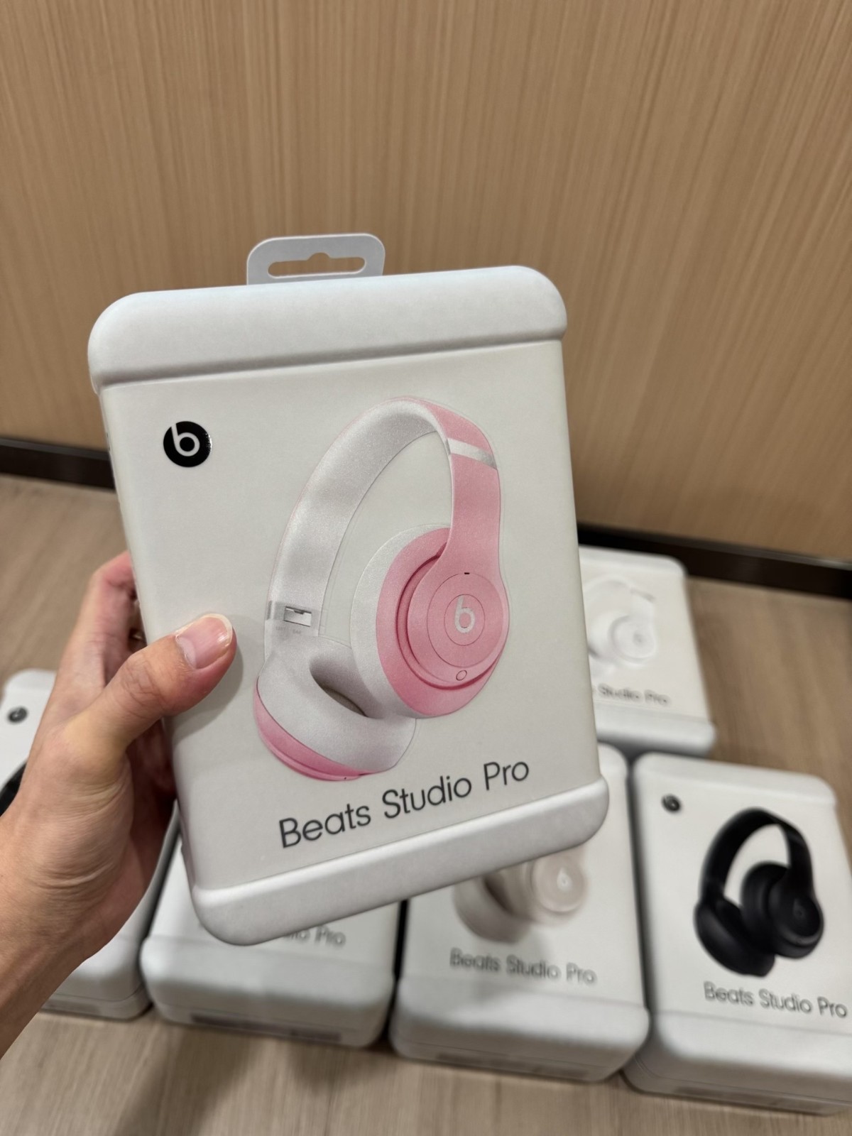 New Beats By Dr. Dre Studio Pro Wireless Over-Ear Headphones - Soft Pink Color