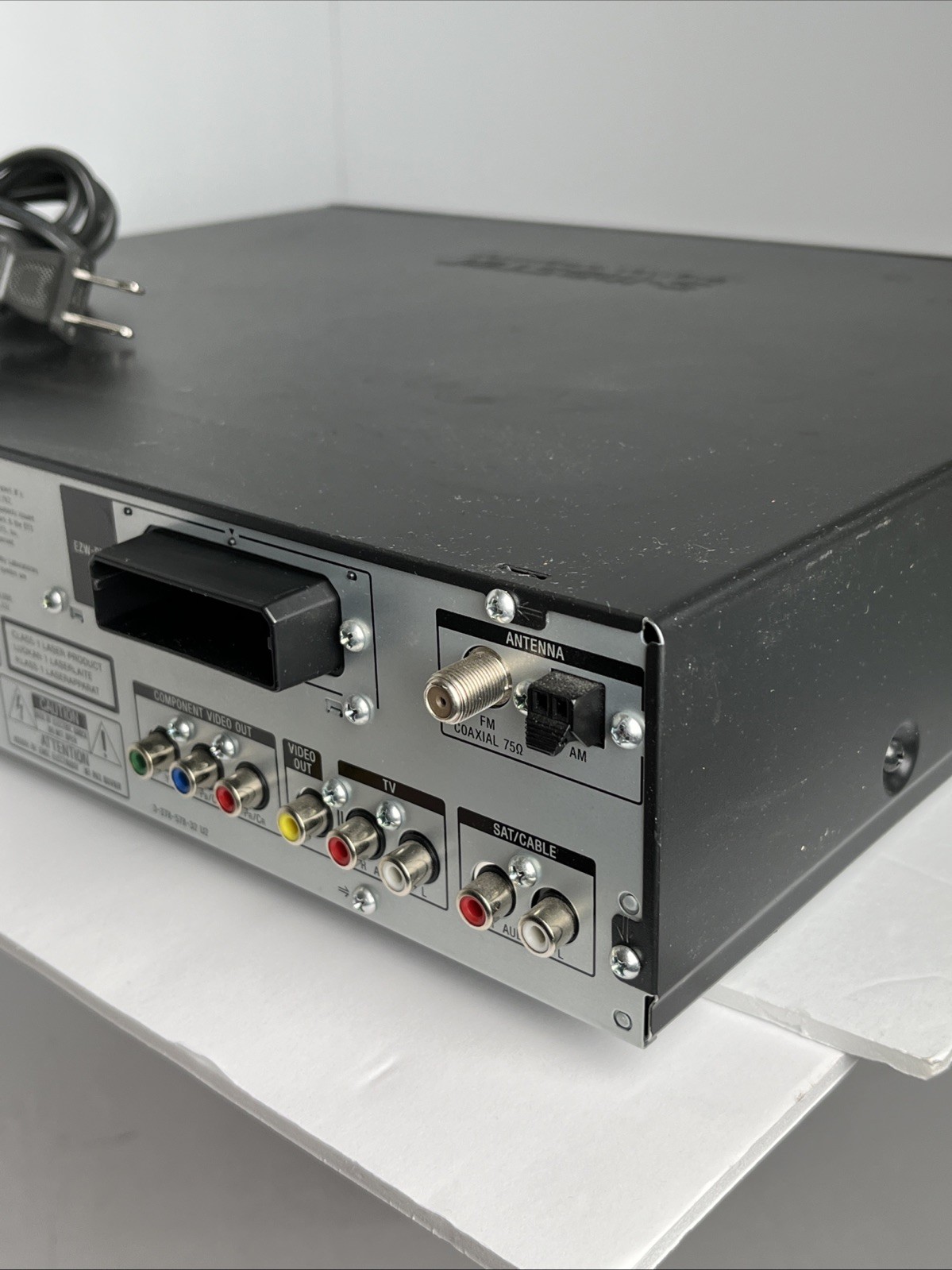 SONY DAV-HDX576WF 5-Disc Home Theatre Receiver & Remote - Powers On “protector”