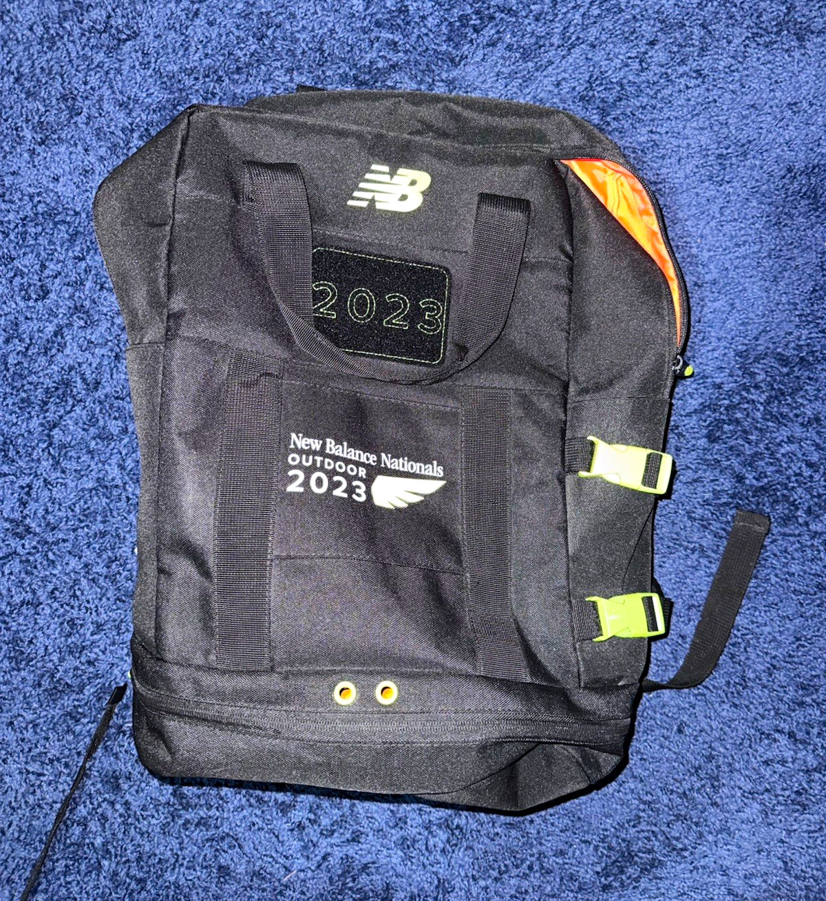 New Balance Nationals Outdoor 2023 Backpack 20L Zipper Black/Green Pre-Owned