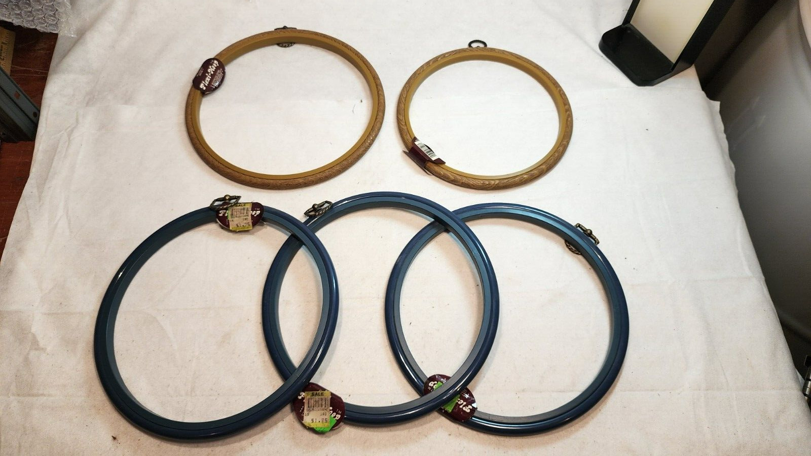 Lot of 5 Round Flexi Hoop Woodgrain & Blue Embroidery Hoop Framing Hanging