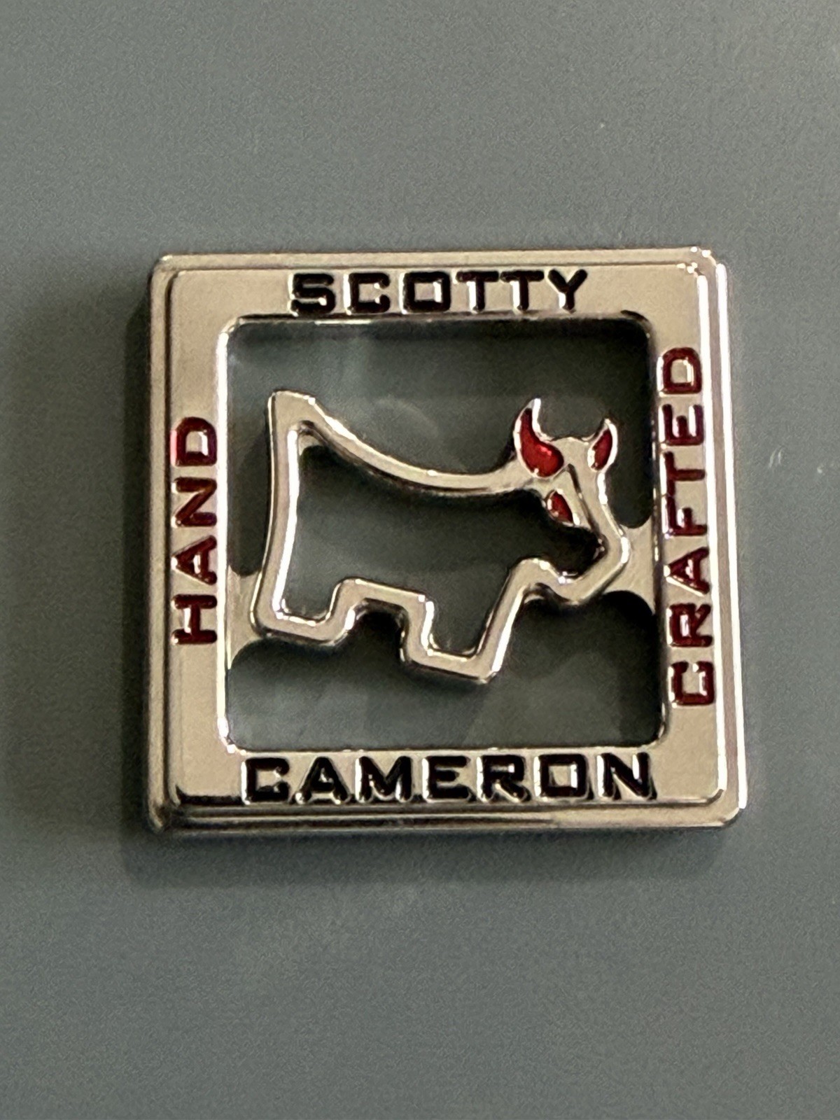 SCOTTY CAMERON BULLDOG HAND CRAFTED BALL MARKER BRAND NEW