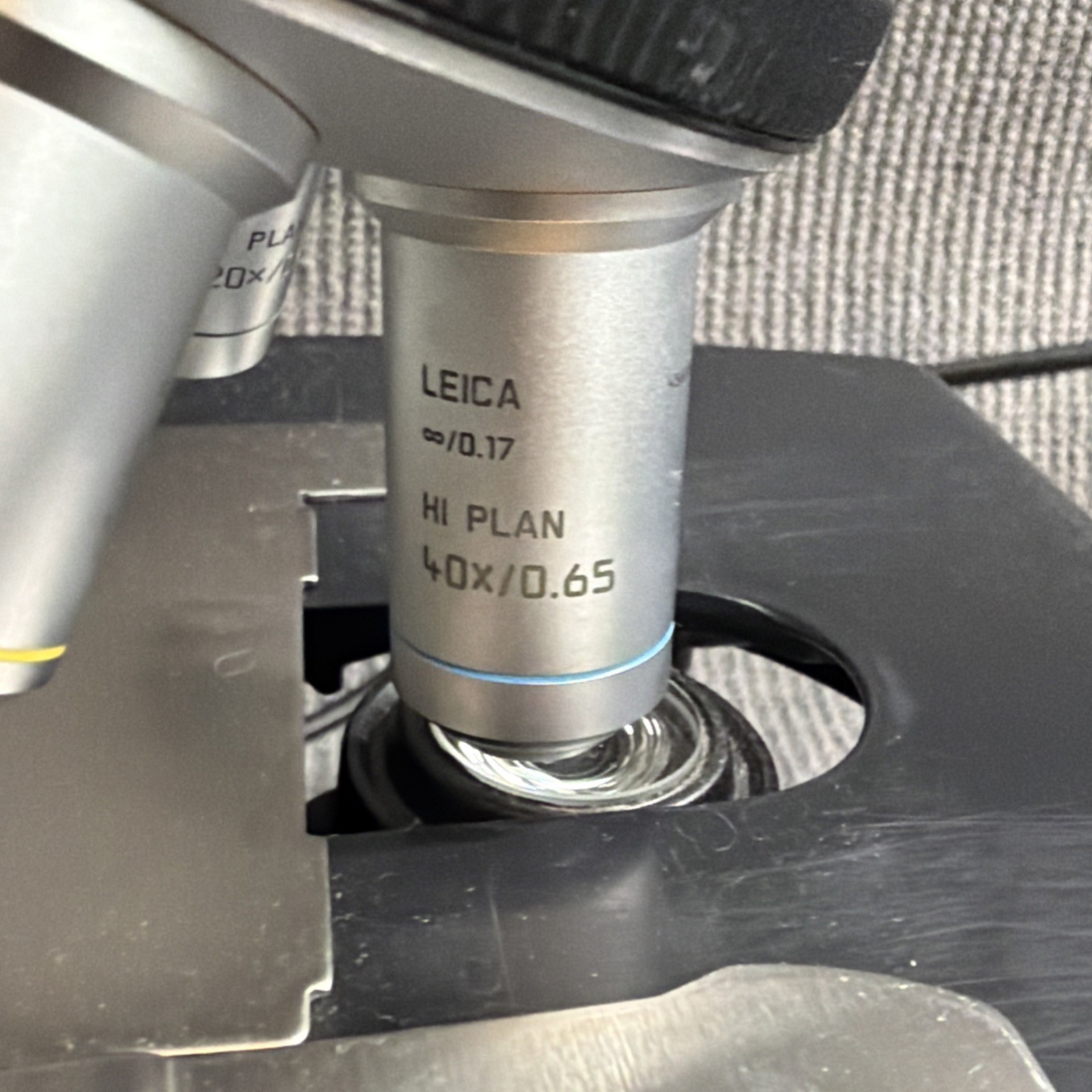 Leica DM750 Microscope W/ Objectives