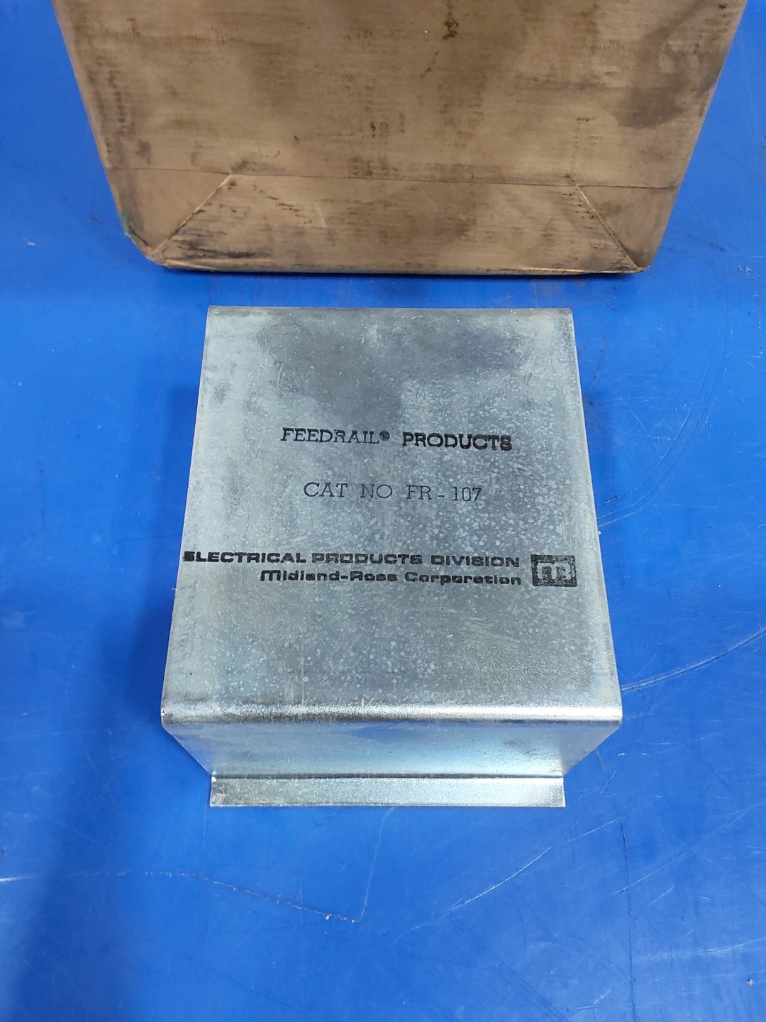 FEEDRAIL FR-107 DEAD END CAP ASSEMBLY