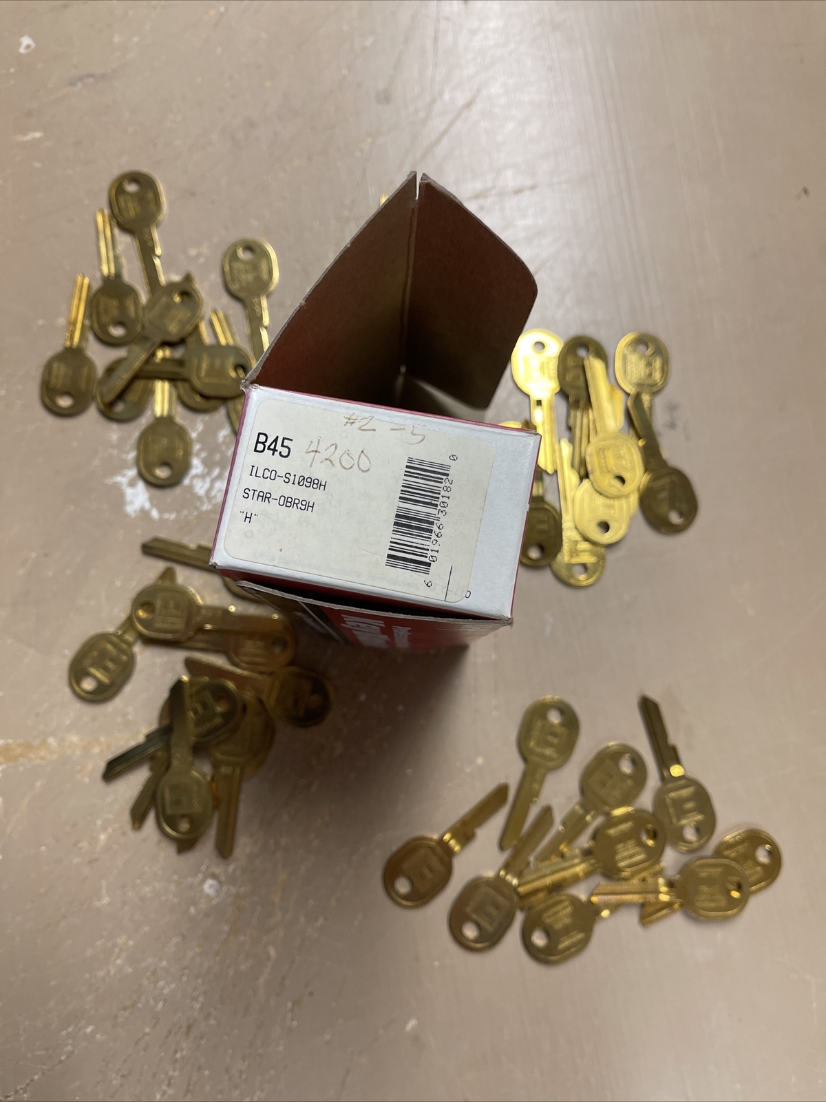 Lot Of 43 UHP B45 Key Blanks, ILCO-S1098H “H” Key Vintage NOS