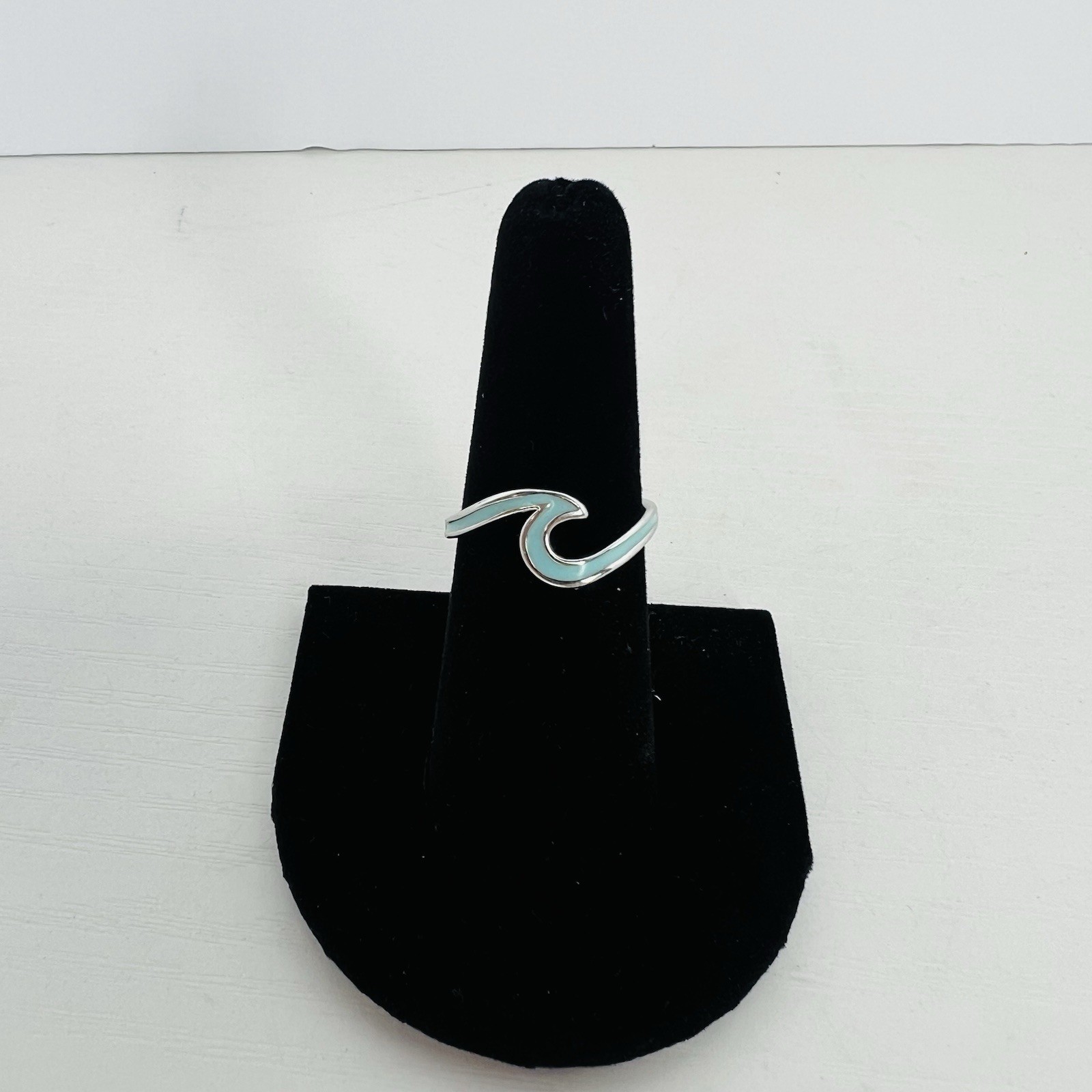 Pura Vida Pointed Wave Ring Size 7 Light Turquoise Women’s Jewelry