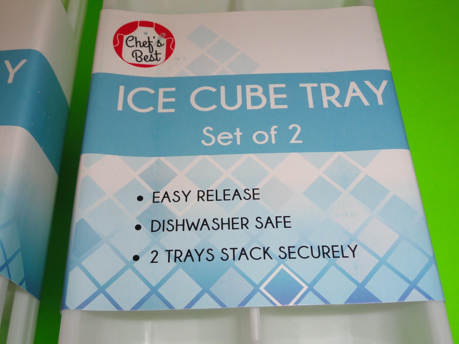 SET of 4 ICE CUBE TRAY Stackable Easy Release Dishwasher Safe Plastic White NEW