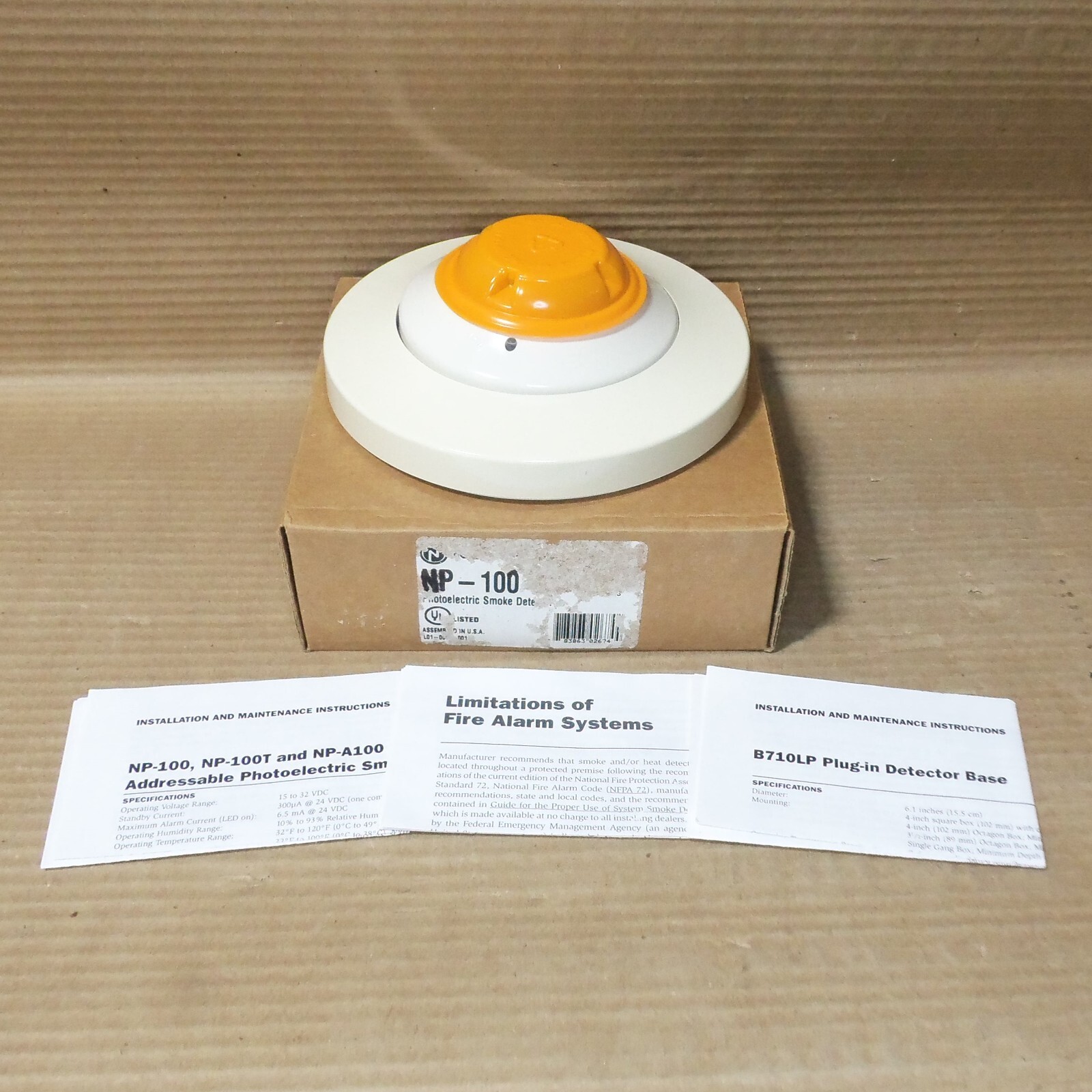 NEW NOTIFIER NP-100 PHOTOELECTRIC SMOKE DETECTOR HEAD & BASE NP100 FIRE ALARM