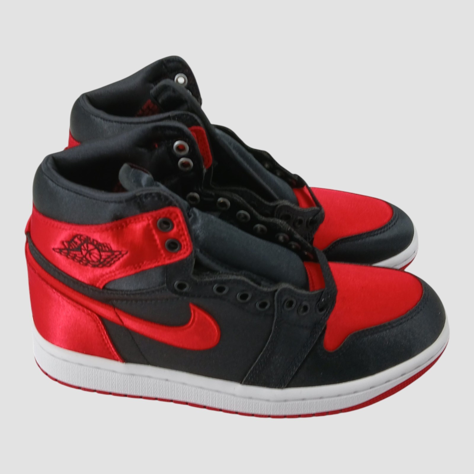 Nike Men's Air Jordan 1 "Satin Bred" High-Top Lifestyle Shoes Sneakers Size 6