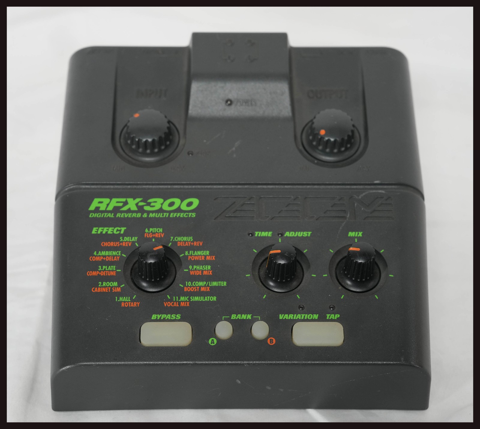 ZOOM RFX-300 Digital Reverb Multi Effect （NO.007103)