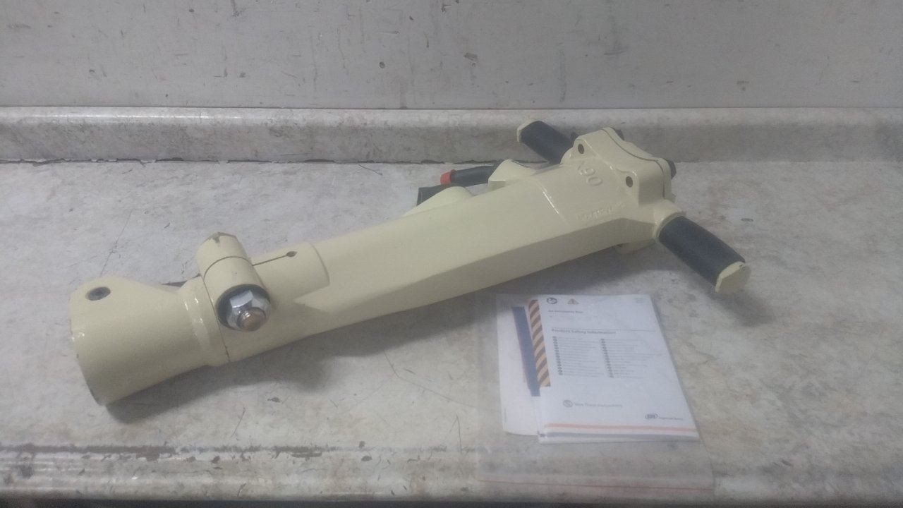 Ingersoll Rand MX90A 2-5/8 In Bore Size 3/4 In NPT Air Inlet Air Paving Breaker